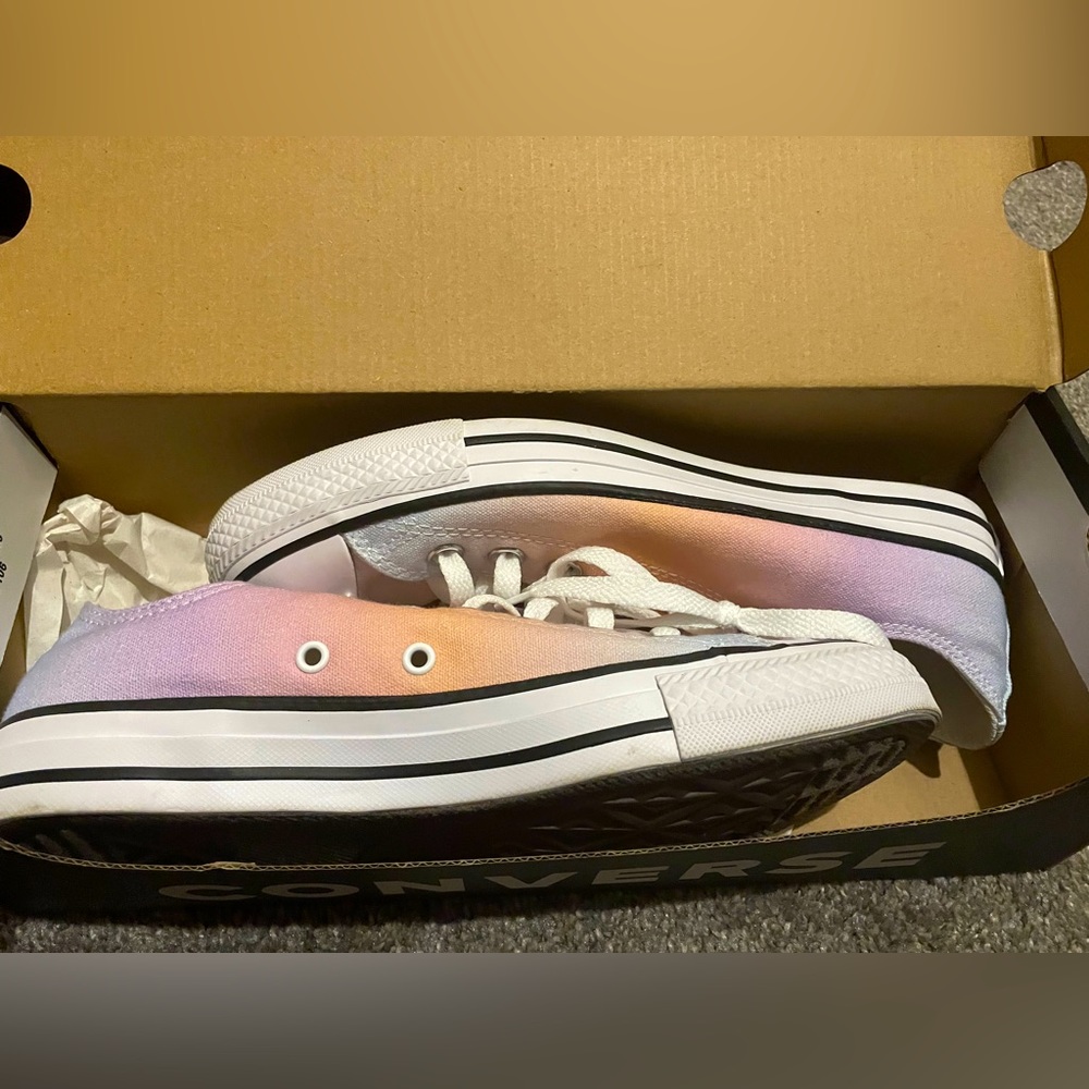 Pretty ombré pastel Chucks:)